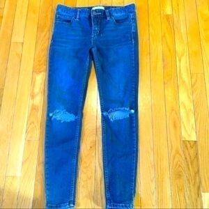 Free People Blue Denim Jeans Size 26 Busted knee